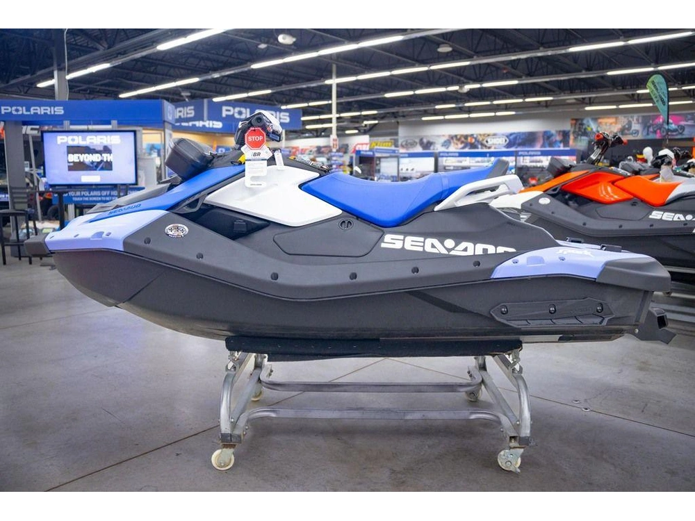 2026 Sea-doo Spark™ For 2 Rotax® 900 Ace™- 90 Conv With Ibr And Audio alt