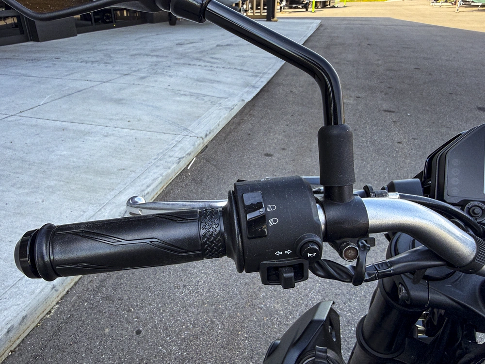 2025 Yamaha Mt-03 alt