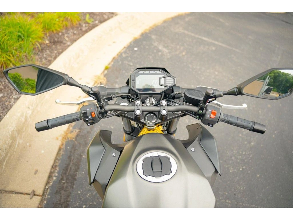 2026 Kawasaki Z500 Abs alt