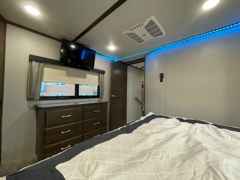 Grand Design Solitude 310gk 2020 alt