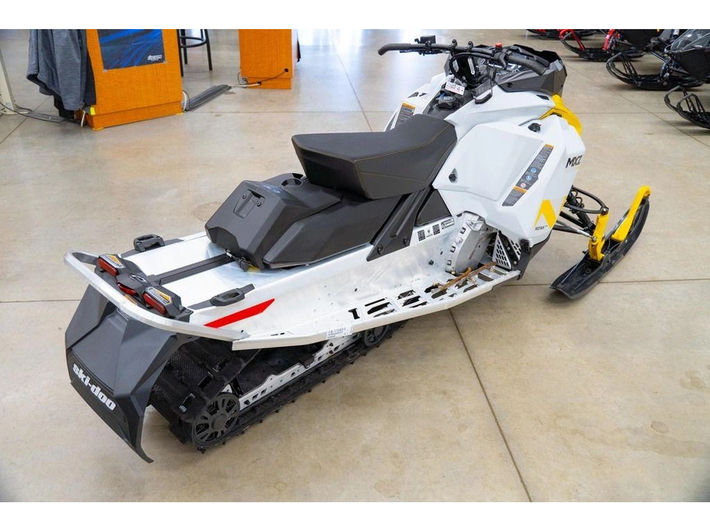 2025 Ski-doo Mxz® Neo® 600 Efi - 40 120 Cobra 1.0 alt