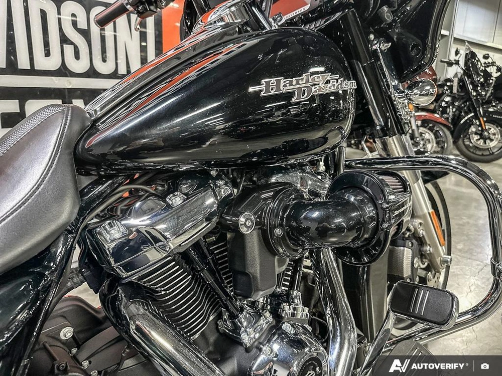 2017 Harley-davidson Street Glide Special alt
