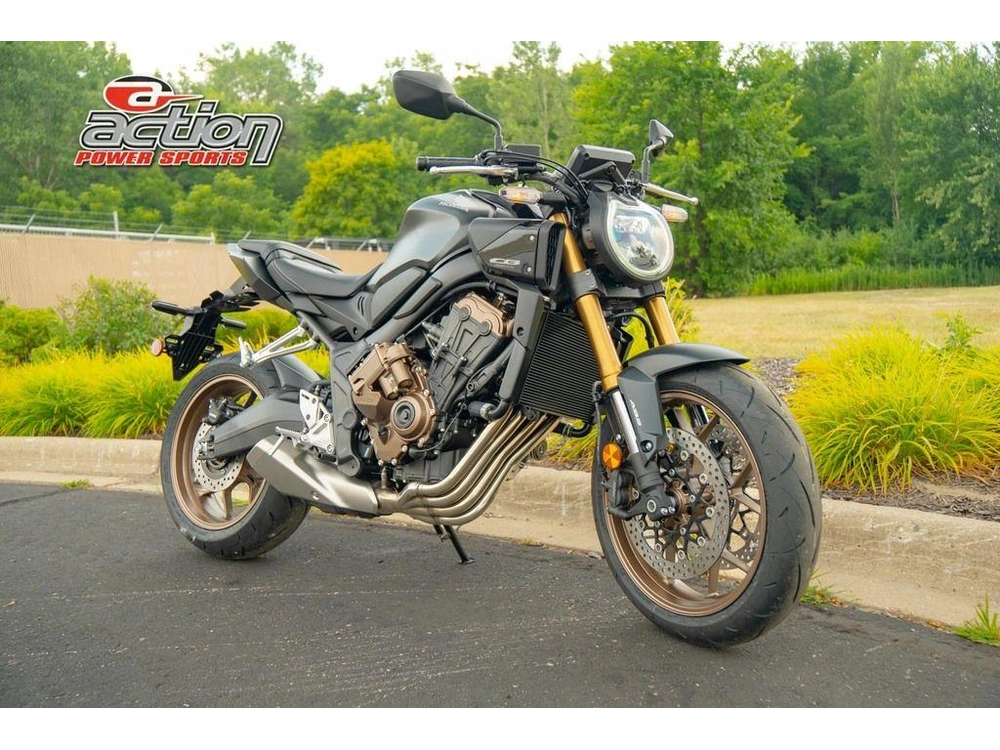 2026 Honda Cb650r E-clutch alt