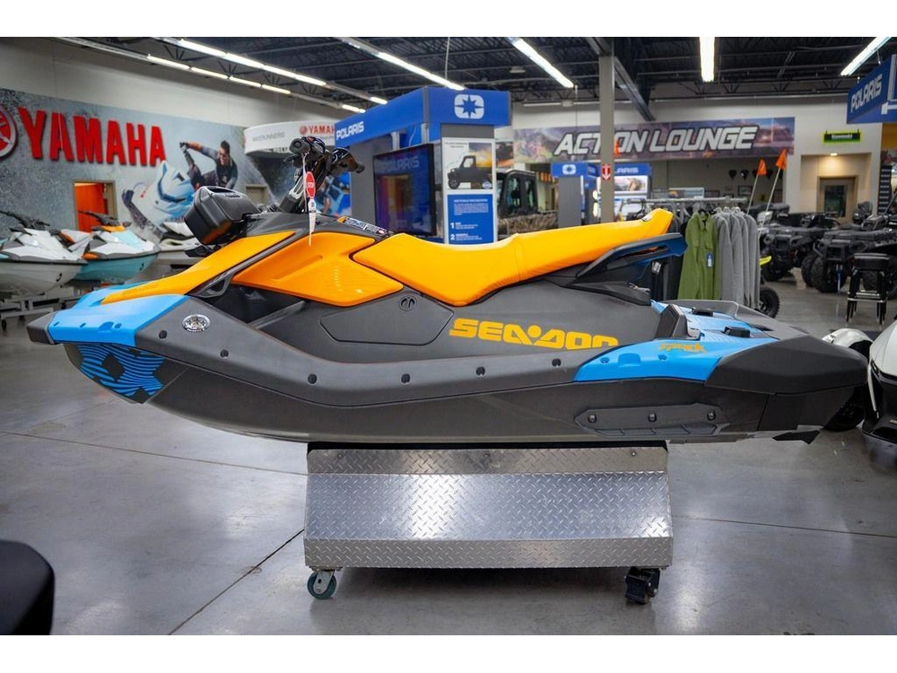 2026 Sea-doo Spark™trixx For 3 Rotax® 900 Ace™ - 90 Ibr And Audio alt