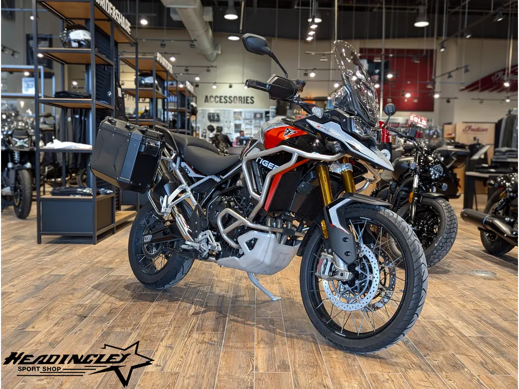 2024 Triumph Tiger 900 Rally Pro // Ash Grey/Intense Orange