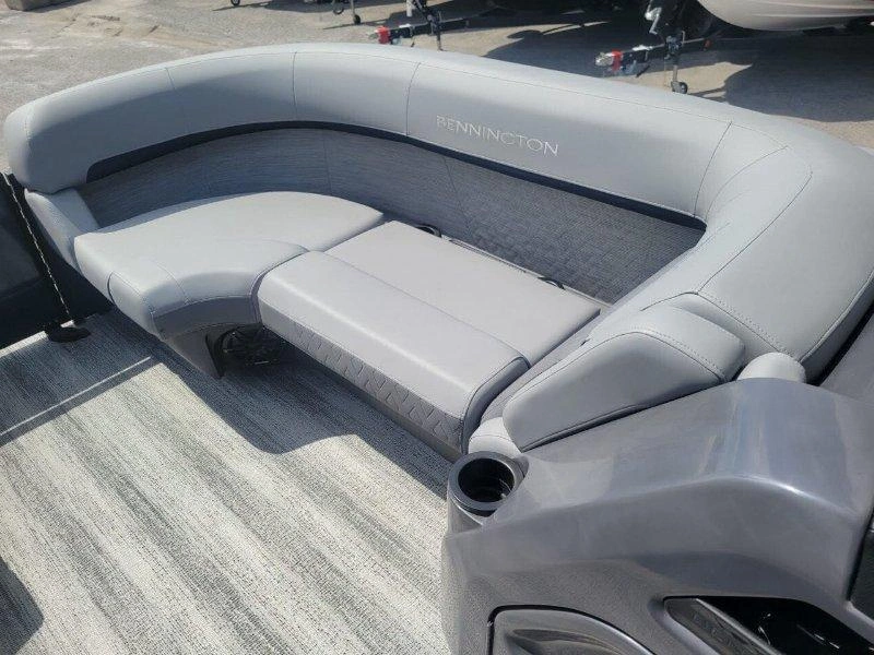 Bennington Marine M22 Swingback Luxe 3t / F200 2025 alt