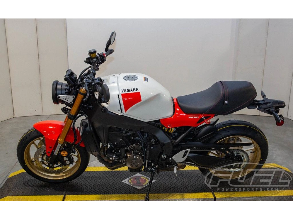 2026 Yamaha Xsr900 alt