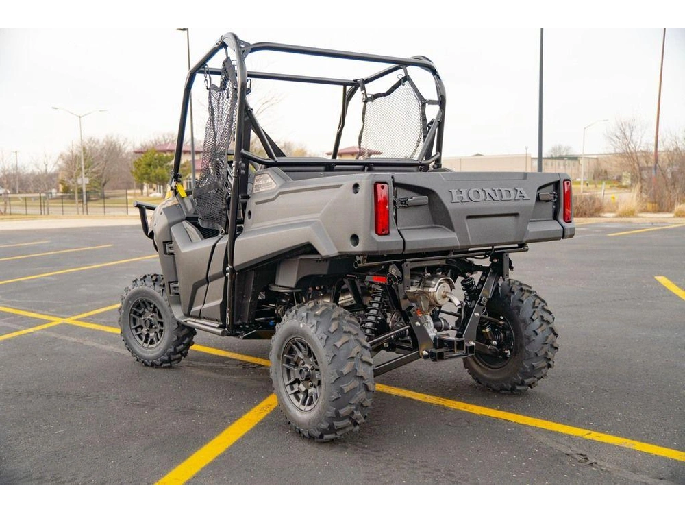 2026 Honda Pioneer 700 Forest alt