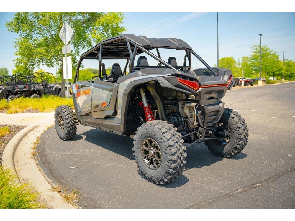 2026 Polaris Rzr Xp 4 1000 Ultimate alt