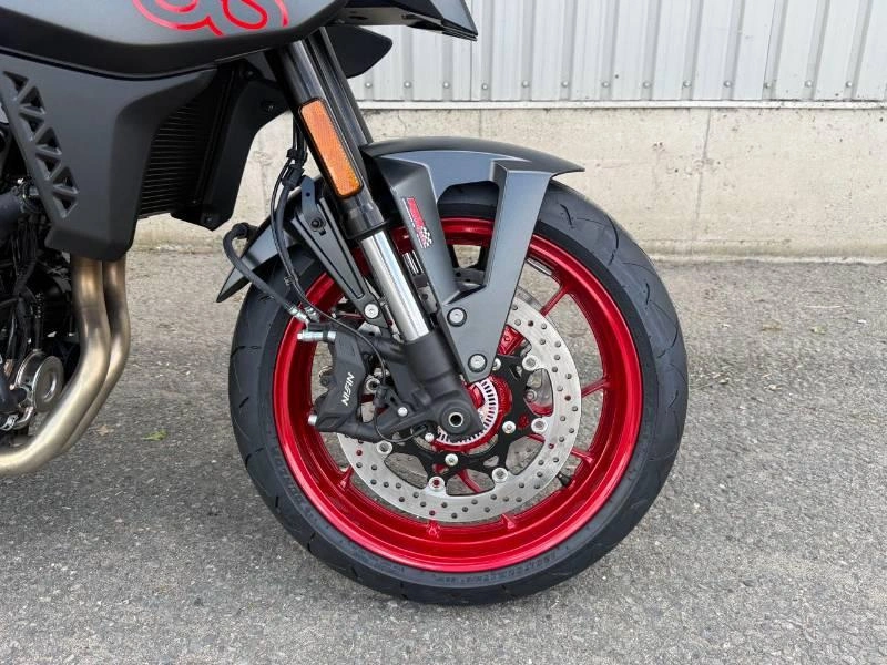 2026 Suzuki Gsx-8s alt