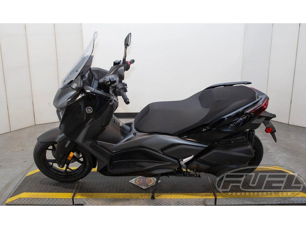 2026 Yamaha Xmax alt