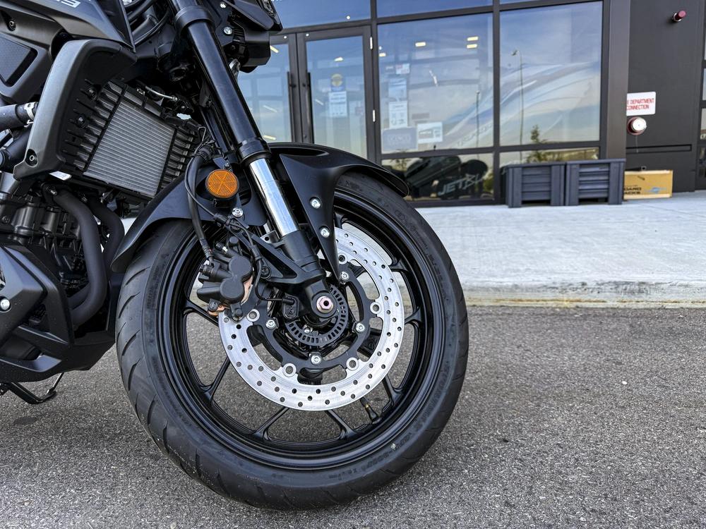 2025 Yamaha Mt-03 alt