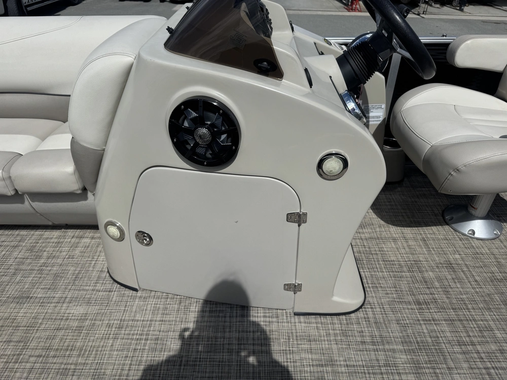 Cypress Cay Seabreeze 212 2019 alt