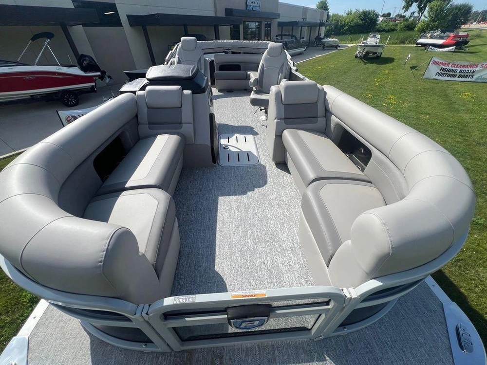 2025 Premier 230 Sunsation Re alt