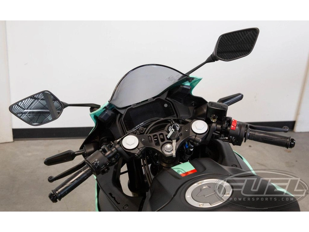 2026 Yamaha Yzf-r3 alt