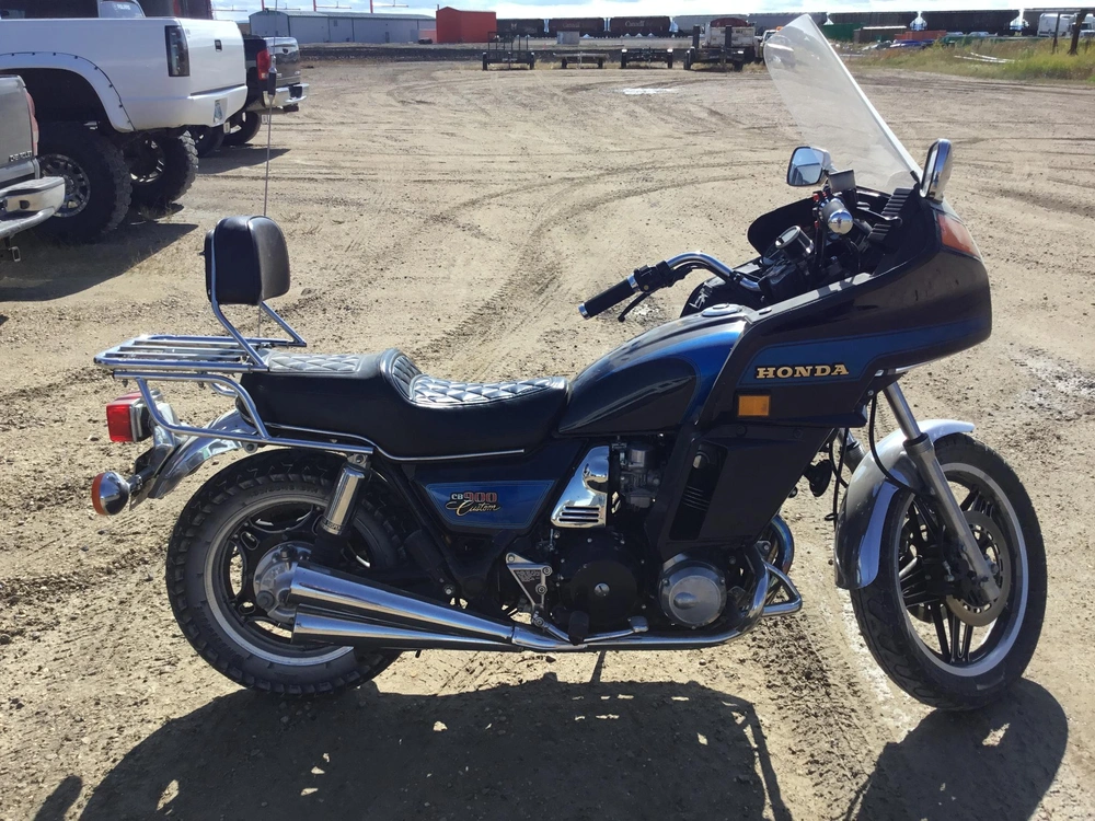 1982 Honda 900 Custom Mc
