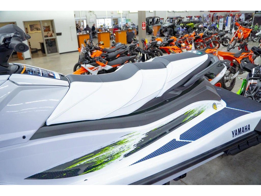 2026 Yamaha Vx® Deluxe alt