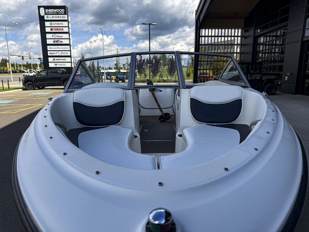 2004 Bayliner 175 alt