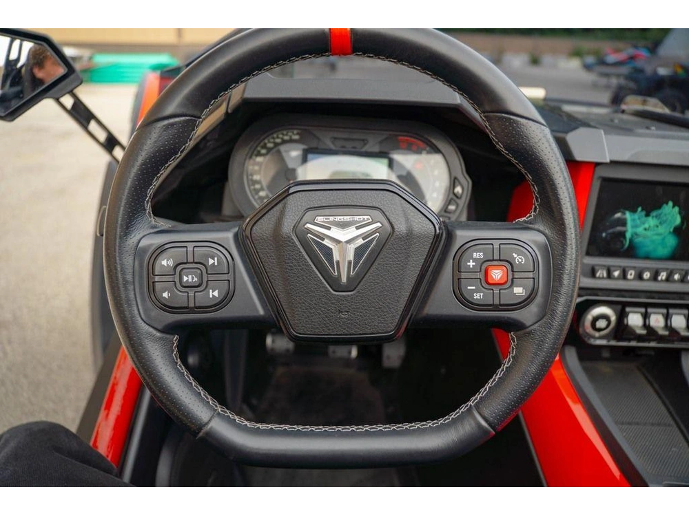 2020 Polaris Slingshot® R alt