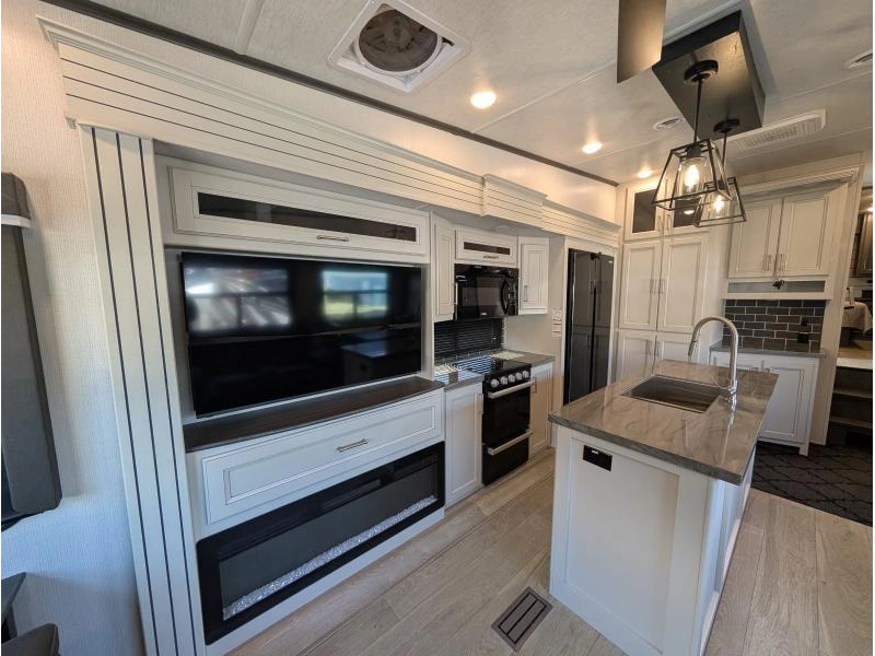 2024 Keystone Rv Cougar 290rls alt