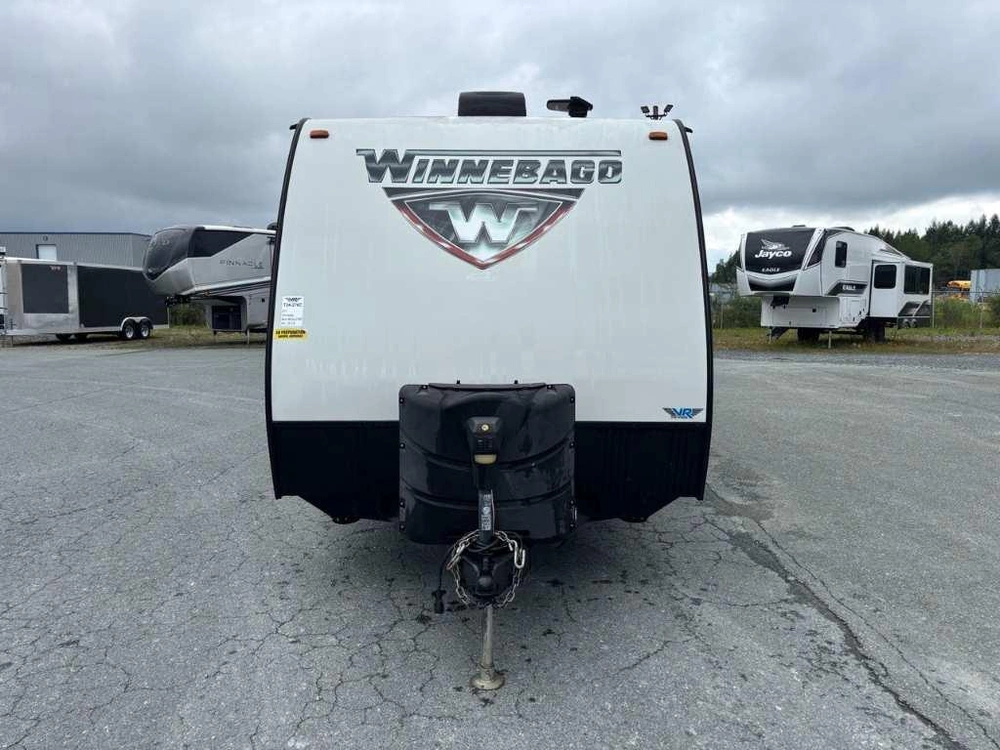 Winnebago Micro Minnie 2106fbs 2017 alt