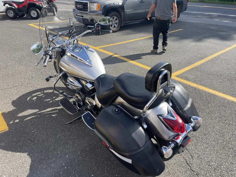 Yamaha V Star 950 Tourer 2009 alt