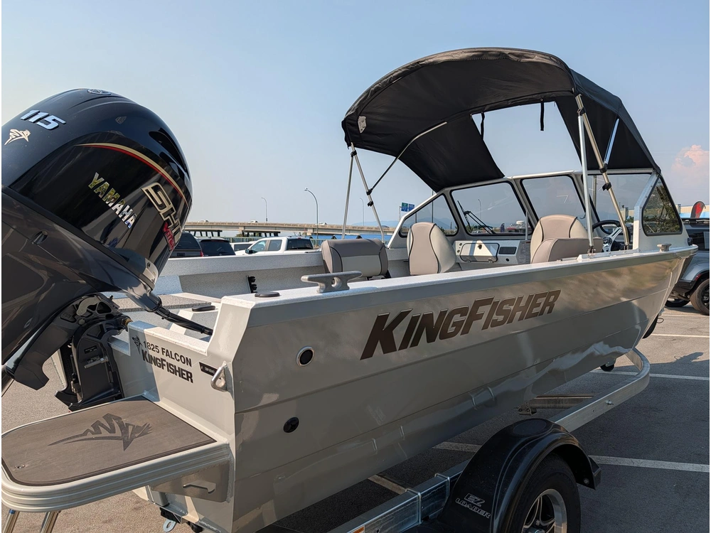 2027 Kingfisher 1825 Falcon alt