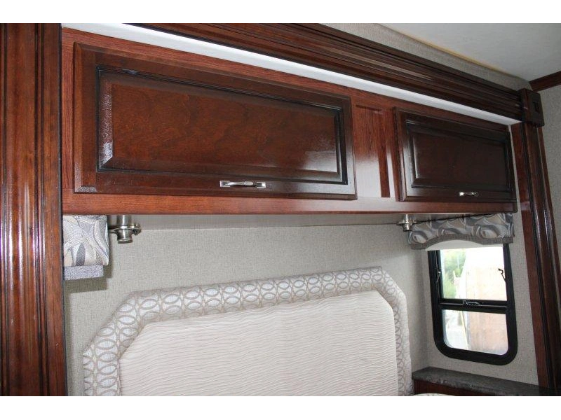 Fleetwood Flair 31a 2018 alt