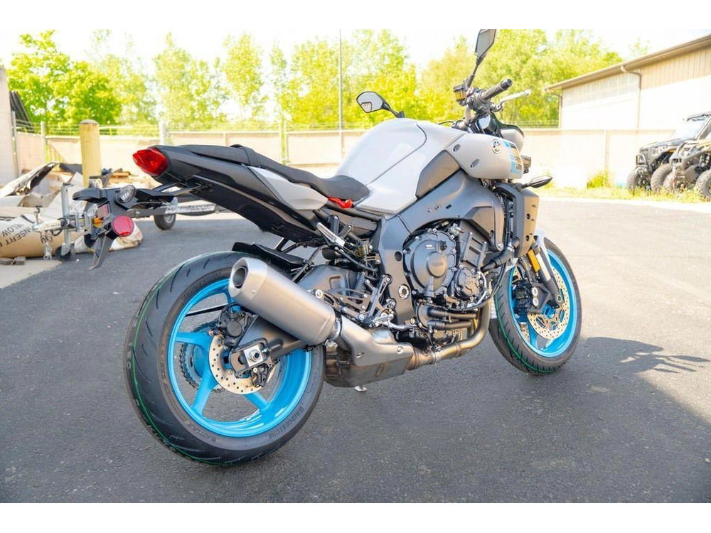 2026 Yamaha Mt-10 alt