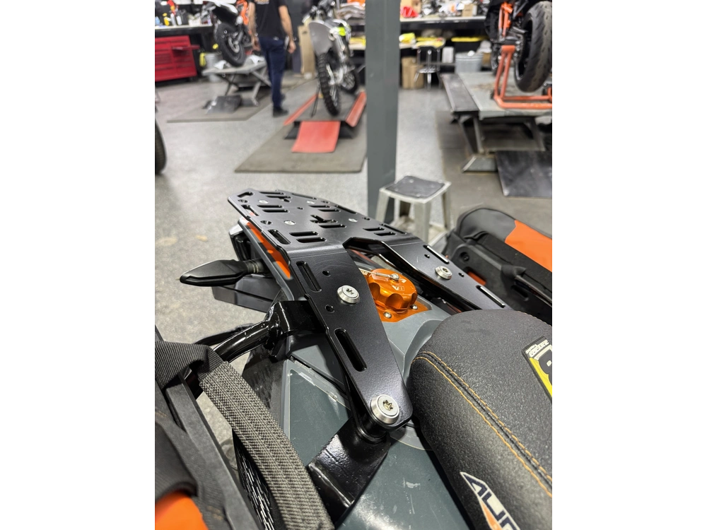 Ktm 690 Enduro R 2021 alt