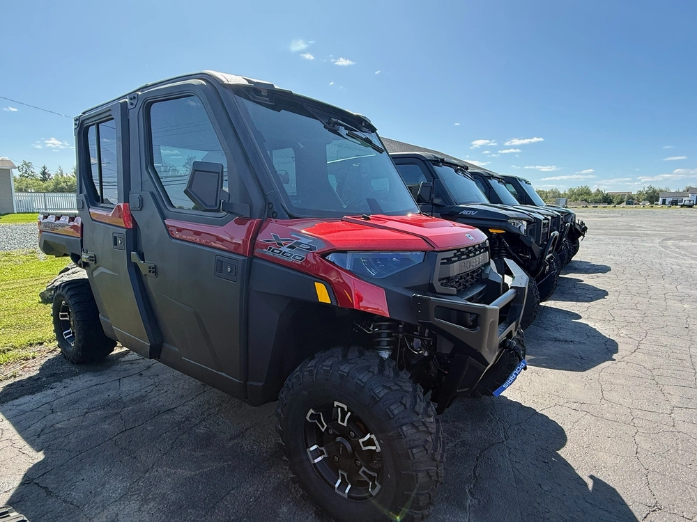 Polaris Ranger 1000 Xp Ns Crew Premium Sunset Red 2026 alt