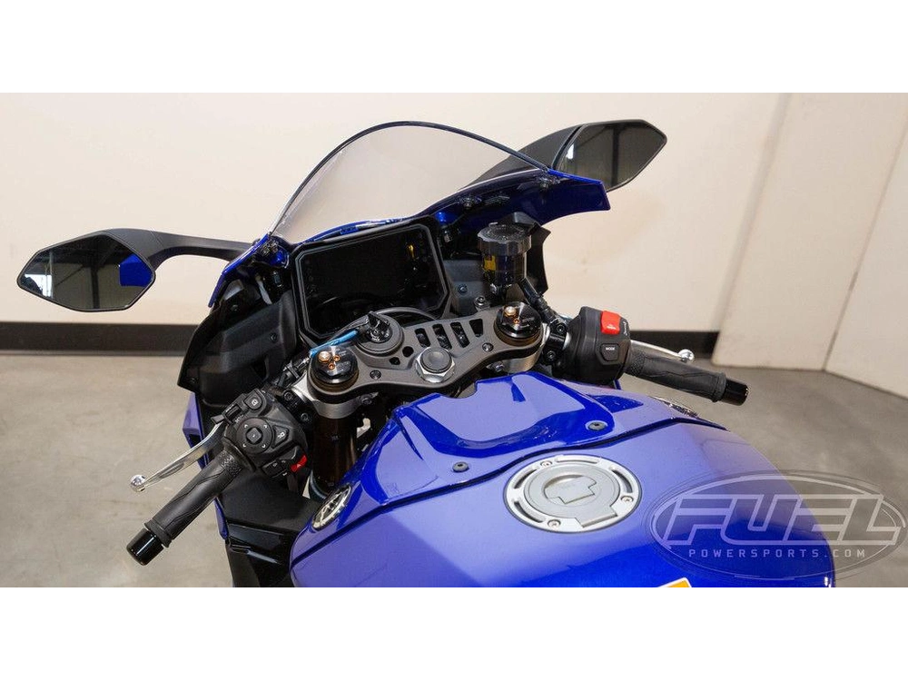 2026 Yamaha Yzf-r9 alt