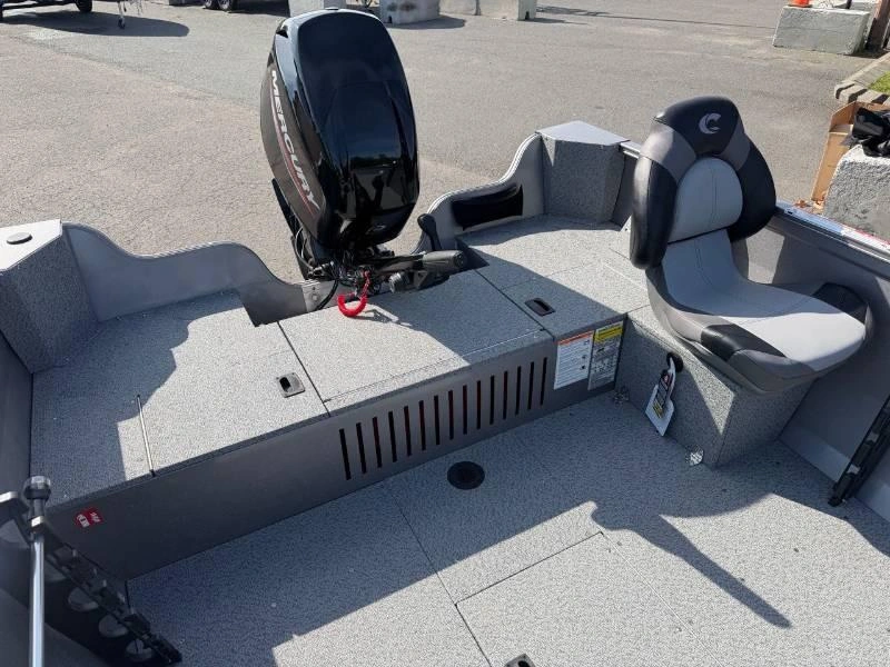 Crestliner 1650 Kodiak Tiller 2026 alt