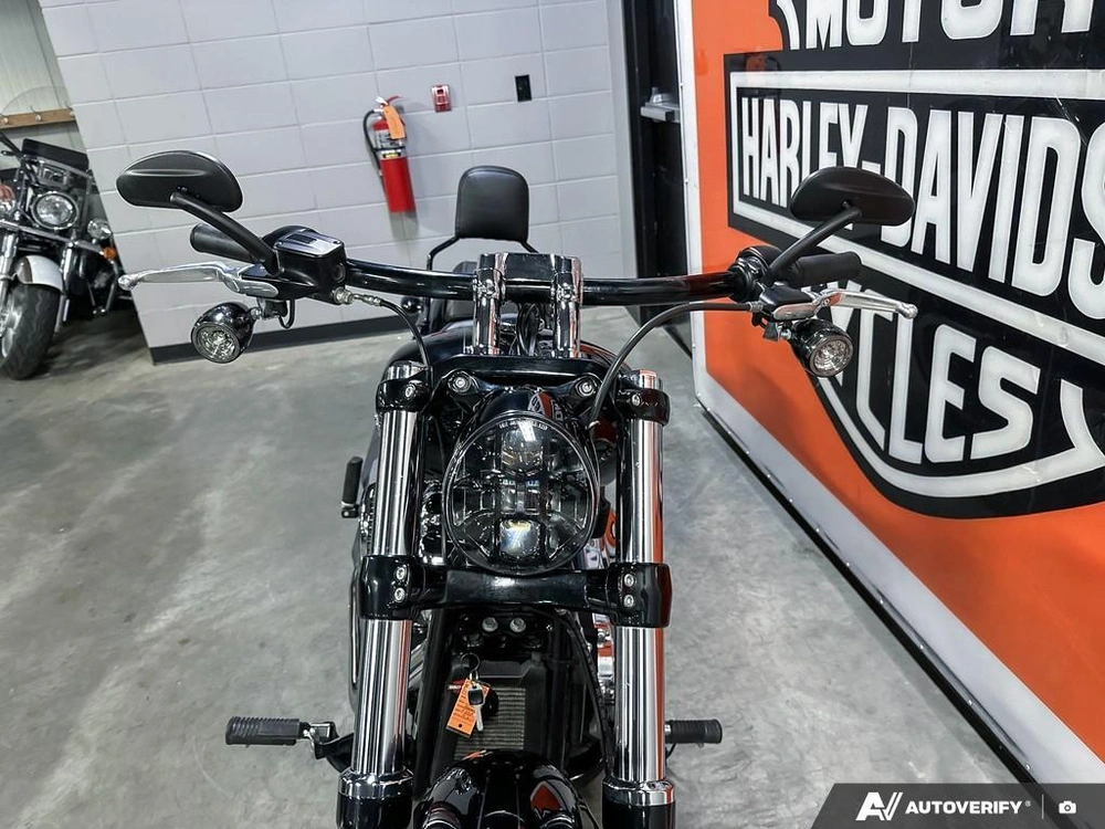 2020 Harley-davidson Breakout alt