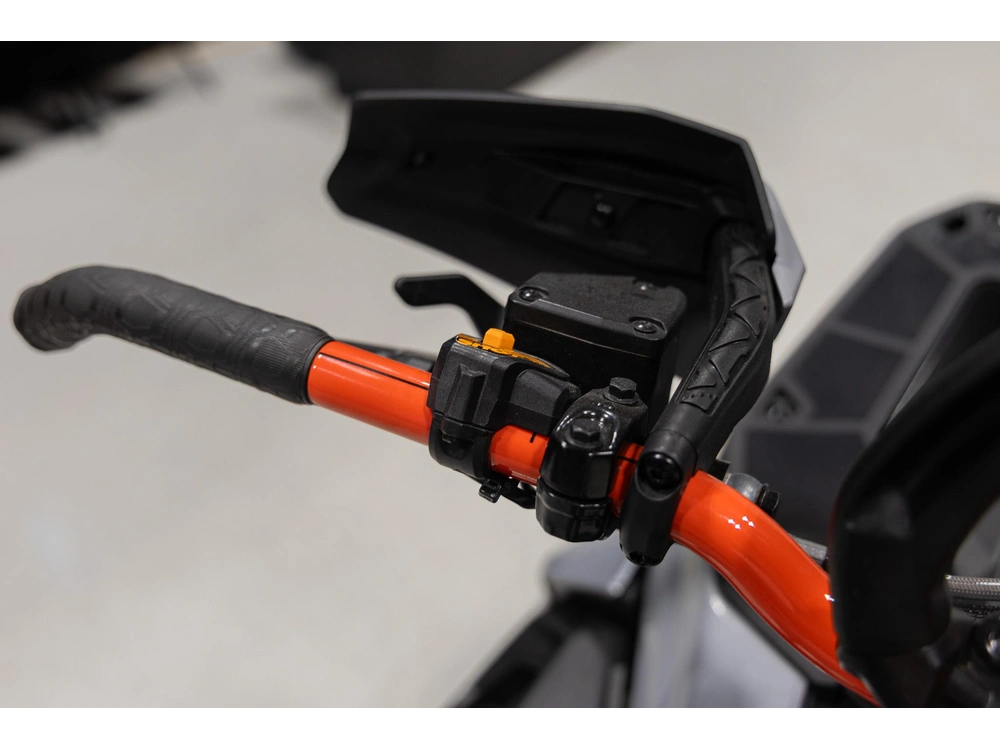 2026 Ski-doo Summit X Expert 165 Turbo 10.25 Tjtc alt