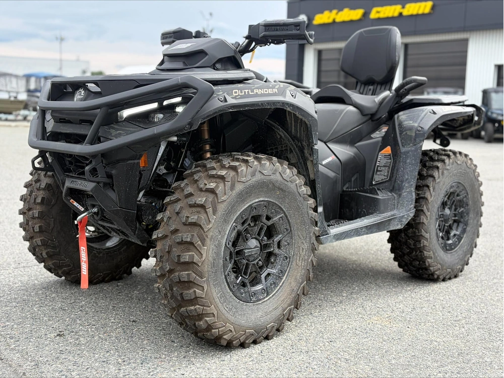 Can-am Outlander Backcountry 1000r 2026 alt
