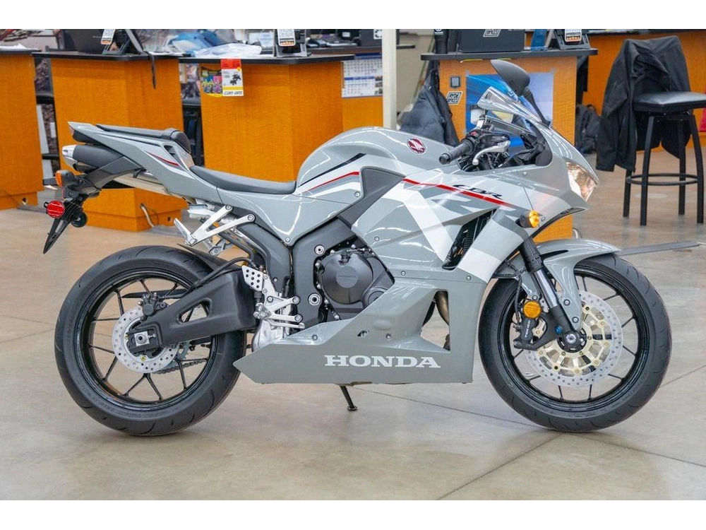 2026 Honda Cbr600rr alt