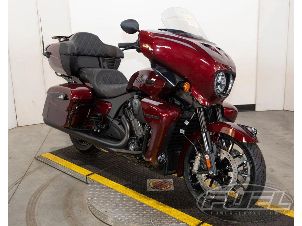 2026 Indian Motorcycle Roadmaster® Powerplus Dark Horse® 112 Maroon Metallic alt