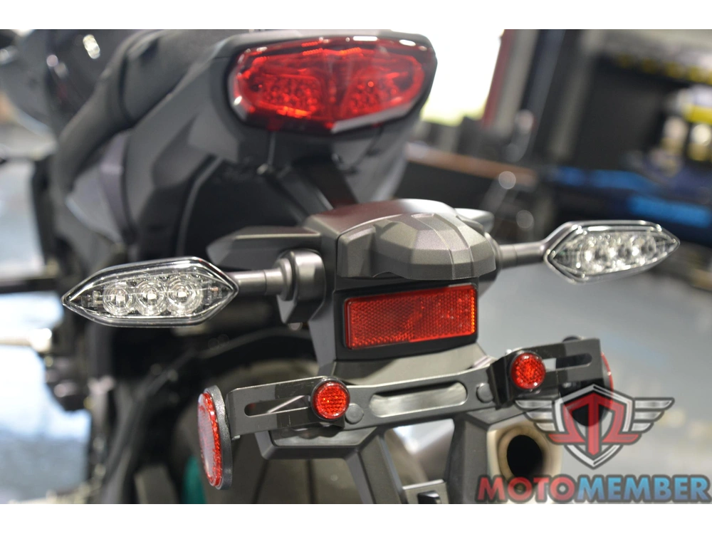 2024 Yamaha Mt-10 alt