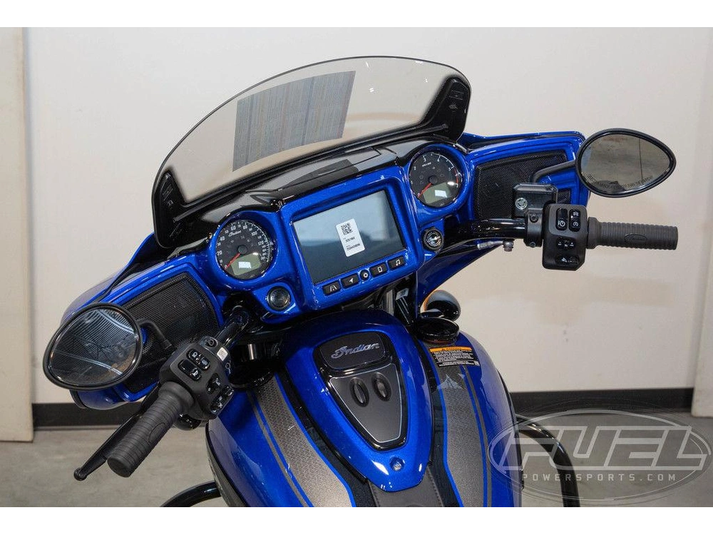 2026 Indian Motorcycle Chieftain® Dark Horse® Deep Blue Metallic alt