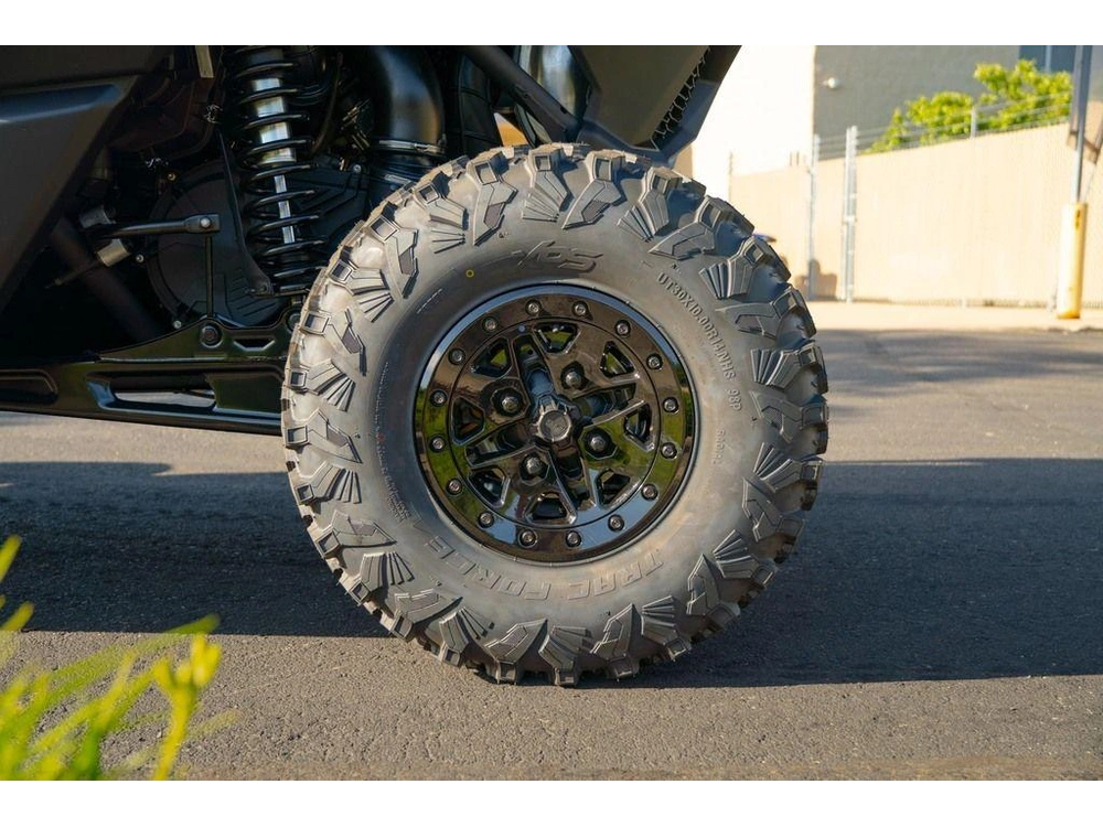 2026 Can-am Maverick X3 X Ds Turbo Rr Triple Black_4.5 In alt