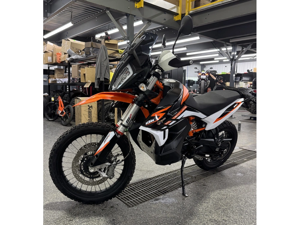 Ktm 890 R Aventure 2022 alt