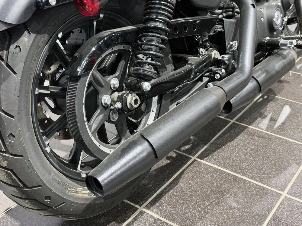 Harley-davidson Sportster Iron 883 Xl883n 2022 alt
