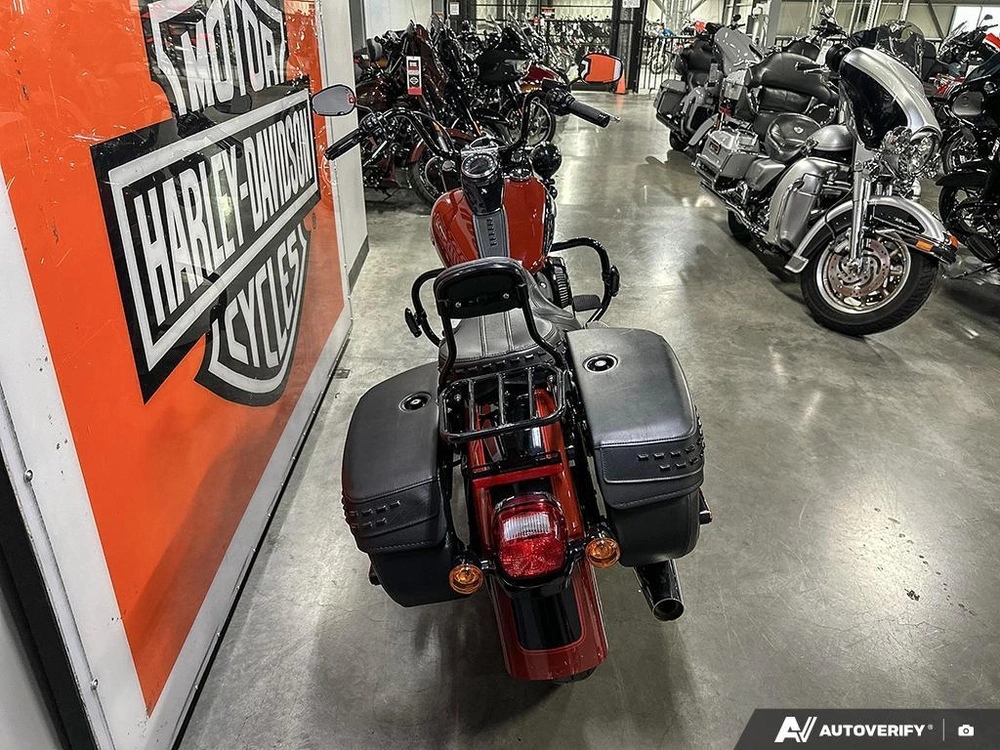 2024 Harley-davidson Heritage Classic 114 alt