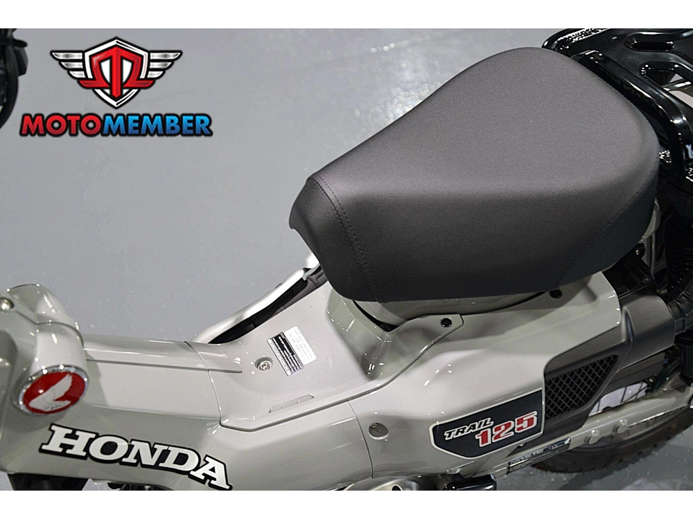 2025 Honda Trail 125 alt