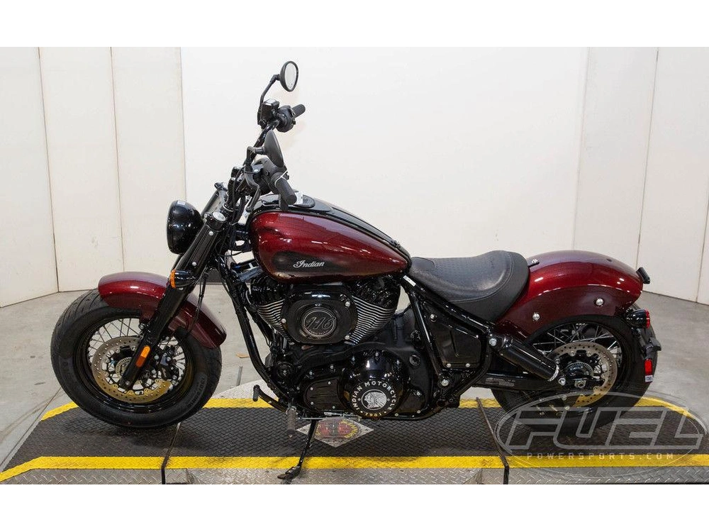 2025 Indian Motorcycle Chief® Bobber Dark Horse® Maroon Metallic alt