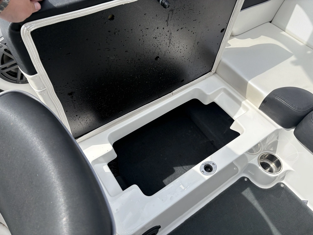 2016 Mastercraft Nxt 20 alt