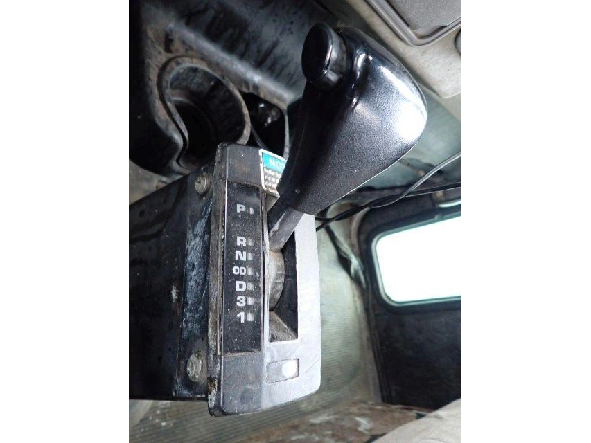 Peterbilt 325 2009