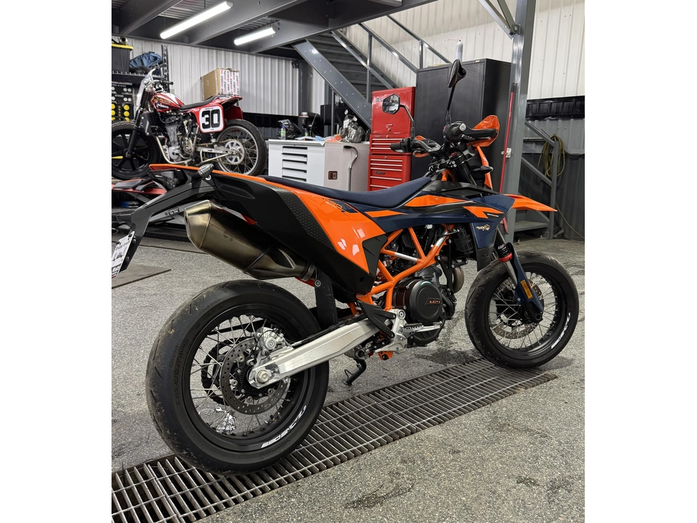 2026 Ktm 690 Smcr alt