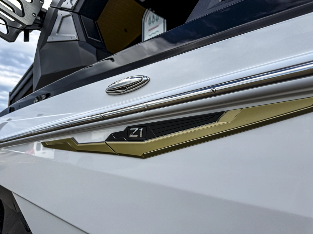 2027 Tige Boats Z1 alt